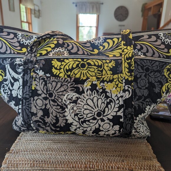 Vera Bradley Baroque Pattern Weekend Bag - Picture 1 of 5